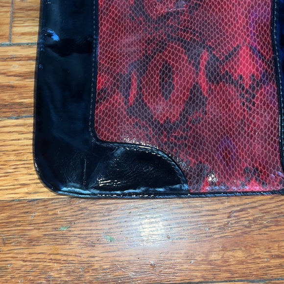 Kate Landry Red Snakeskin Tote with black Patent Leather tote - Picture 4 of 8